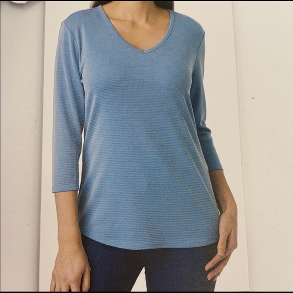Women Segments Essential 3/4 Sleeve V Neck Top L